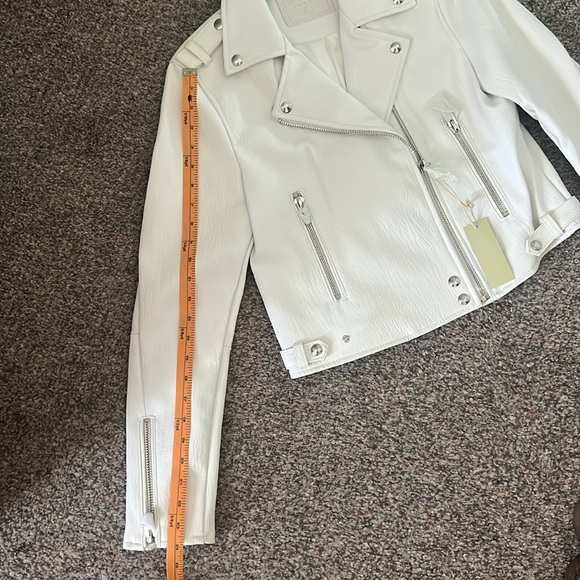 NWT - Blank NYC Faux Leather Moto Jacket - size Small - ice breaker (white) - Picture 10 of 10